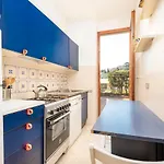 Apartman La Terrazza Tra Cielo E Mare